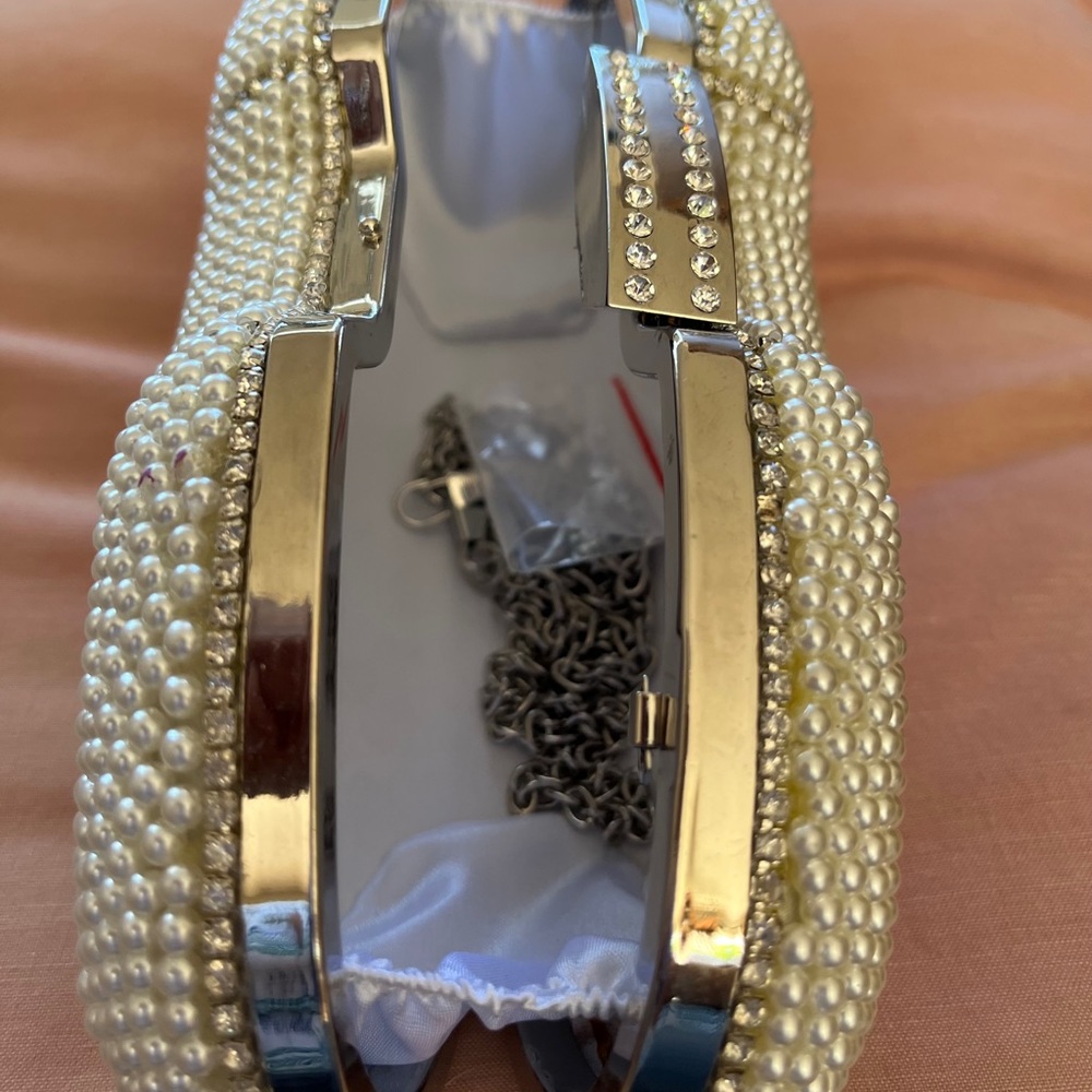 Elegant ladies Evening Bag with pearls and rhinestones in ivory-NEW never used - Picture 8 of 11